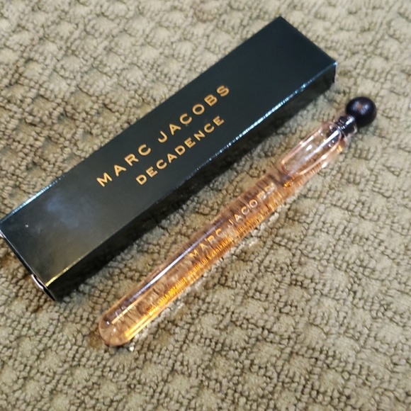 marc jacobs decadence 4 ml - Picture 2 of 5